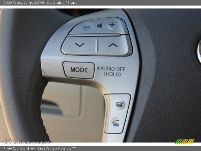 Super White / Bisque 2009 Toyota Camry XLE V6
