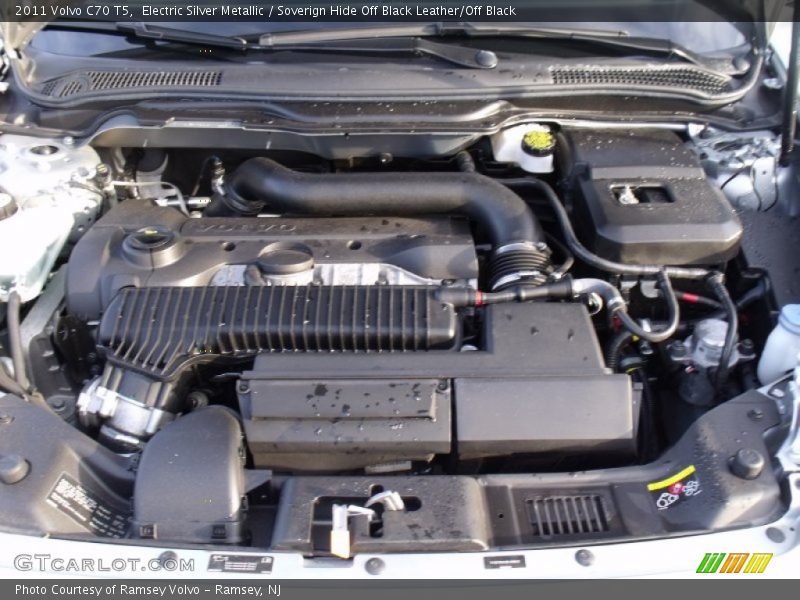 Electric Silver Metallic / Soverign Hide Off Black Leather/Off Black 2011 Volvo C70 T5