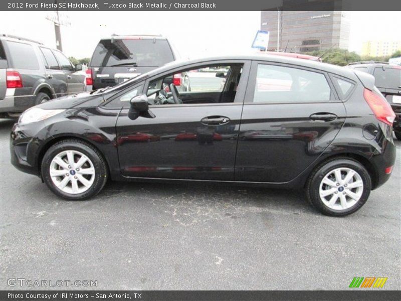 Tuxedo Black Metallic / Charcoal Black 2012 Ford Fiesta SE Hatchback