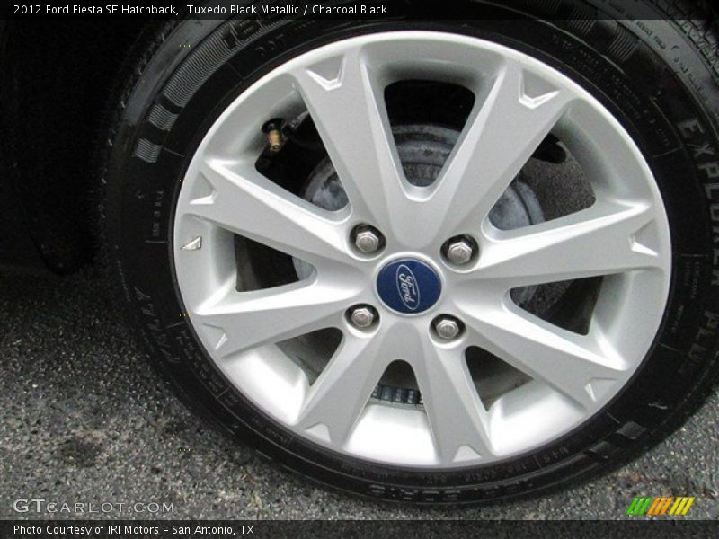 Tuxedo Black Metallic / Charcoal Black 2012 Ford Fiesta SE Hatchback