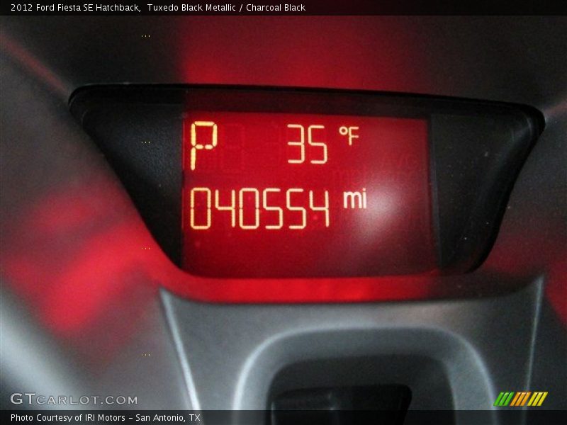 Tuxedo Black Metallic / Charcoal Black 2012 Ford Fiesta SE Hatchback