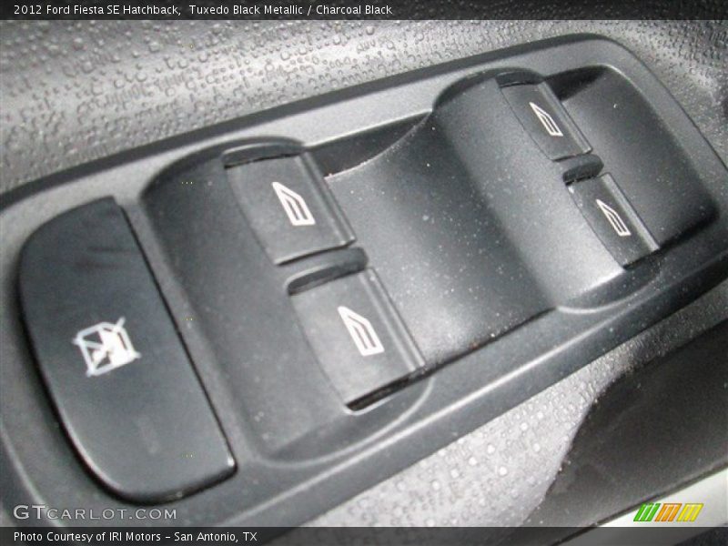 Tuxedo Black Metallic / Charcoal Black 2012 Ford Fiesta SE Hatchback