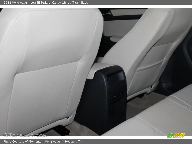 Candy White / Titan Black 2012 Volkswagen Jetta SE Sedan