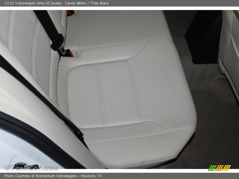 Candy White / Titan Black 2012 Volkswagen Jetta SE Sedan