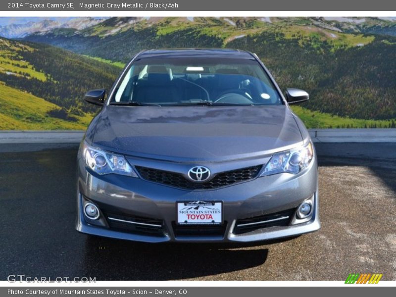 Magnetic Gray Metallic / Black/Ash 2014 Toyota Camry SE