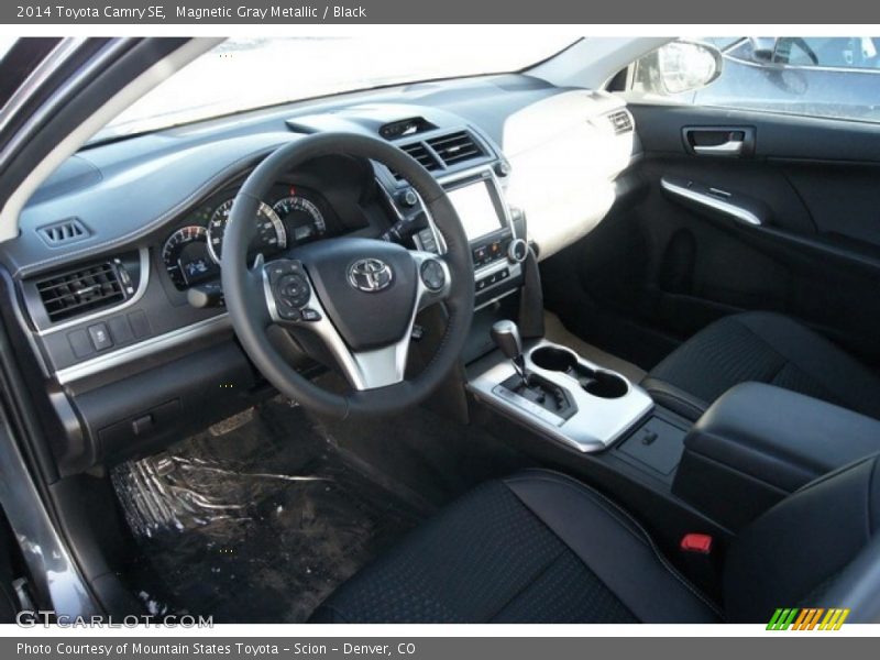 Magnetic Gray Metallic / Black 2014 Toyota Camry SE