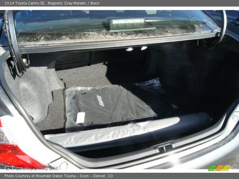 Magnetic Gray Metallic / Black 2014 Toyota Camry SE