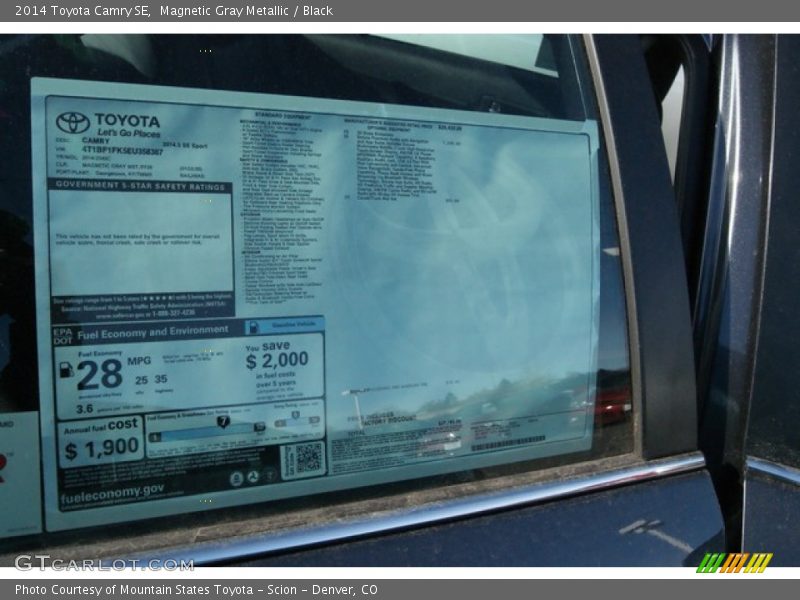 Magnetic Gray Metallic / Black 2014 Toyota Camry SE
