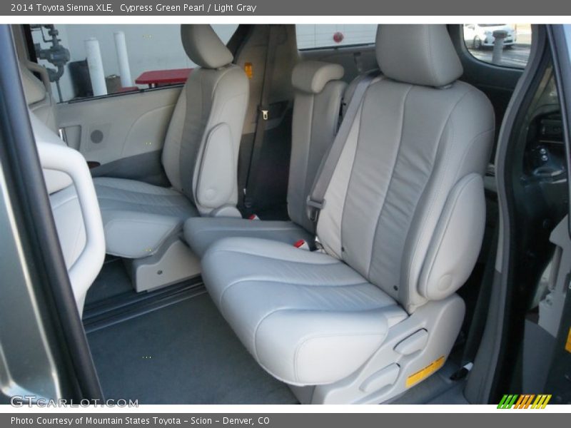 Cypress Green Pearl / Light Gray 2014 Toyota Sienna XLE