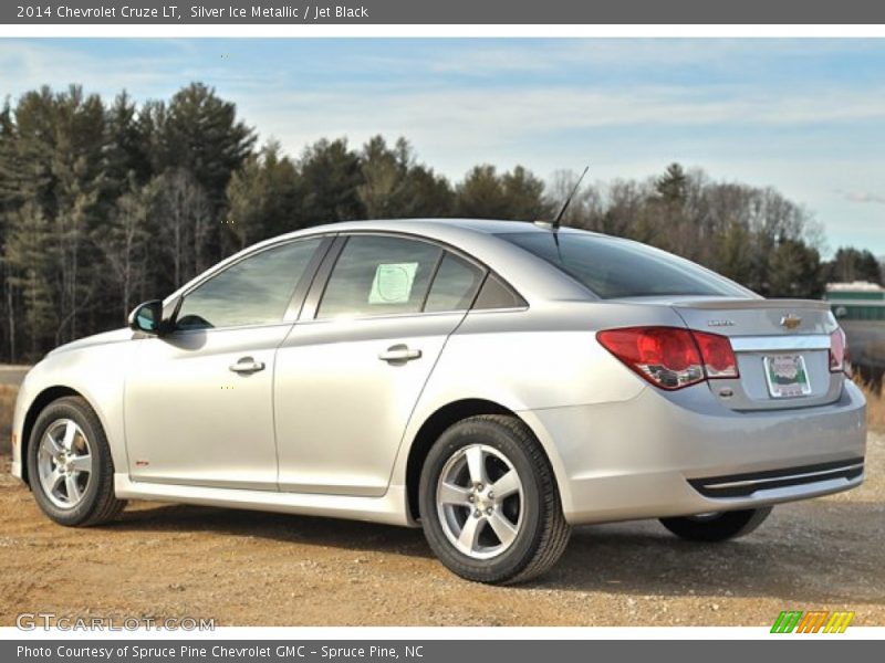 Silver Ice Metallic / Jet Black 2014 Chevrolet Cruze LT