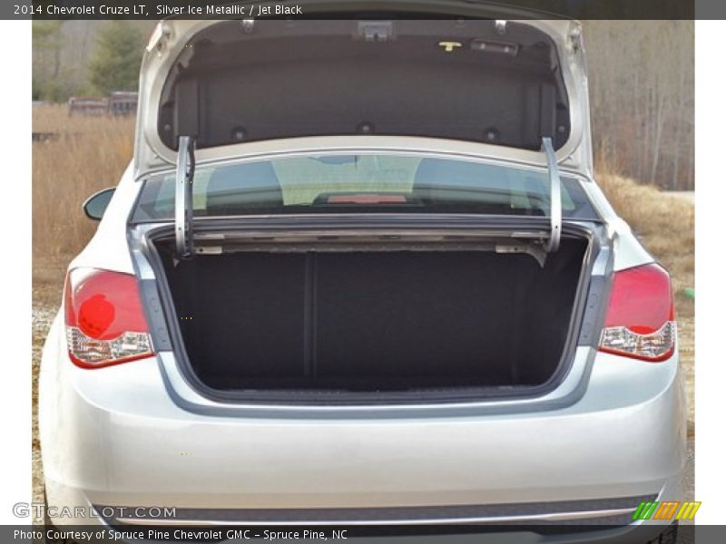 Silver Ice Metallic / Jet Black 2014 Chevrolet Cruze LT