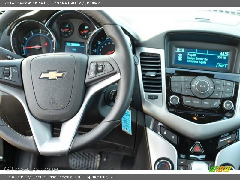 Silver Ice Metallic / Jet Black 2014 Chevrolet Cruze LT