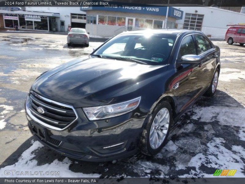 Tuxedo Black / Charcoal Black 2014 Ford Taurus Limited