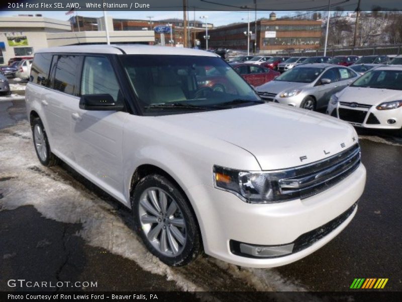 Front 3/4 View of 2014 Flex SEL AWD