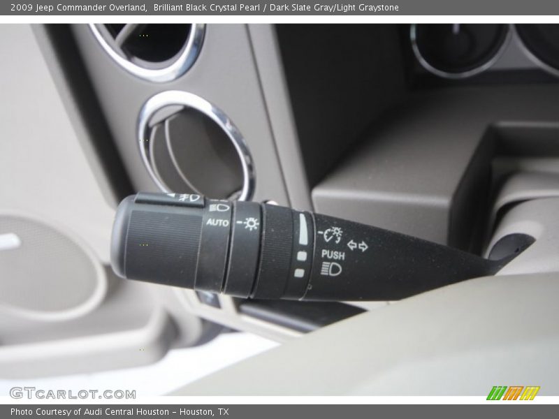 Brilliant Black Crystal Pearl / Dark Slate Gray/Light Graystone 2009 Jeep Commander Overland