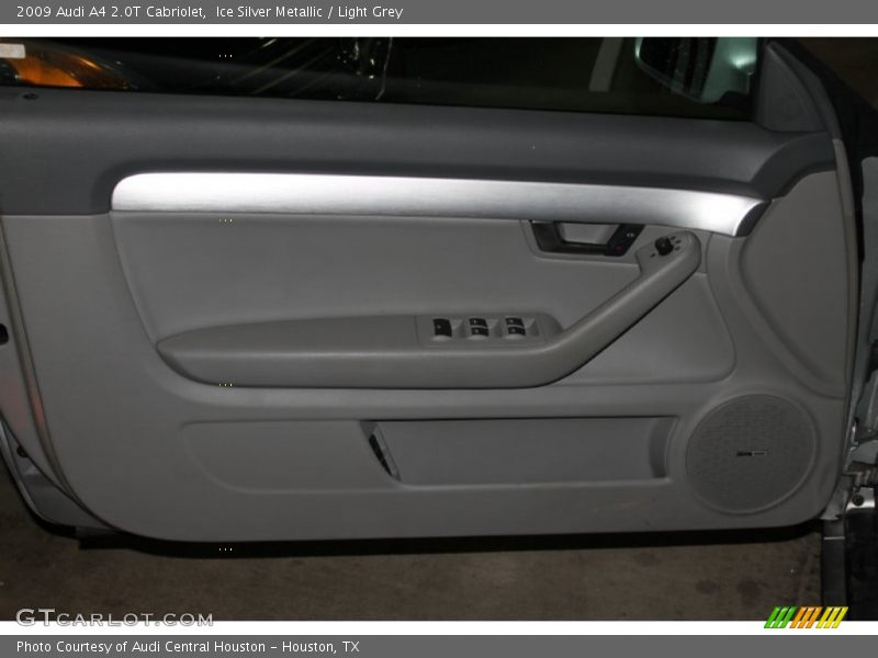 Ice Silver Metallic / Light Grey 2009 Audi A4 2.0T Cabriolet