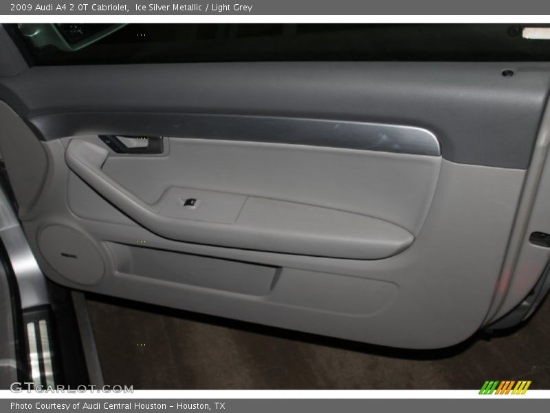 Ice Silver Metallic / Light Grey 2009 Audi A4 2.0T Cabriolet