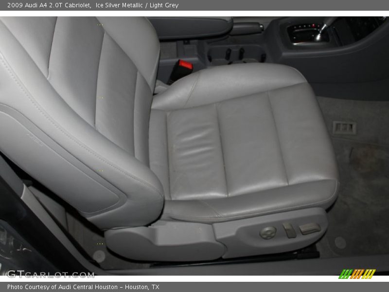 Ice Silver Metallic / Light Grey 2009 Audi A4 2.0T Cabriolet