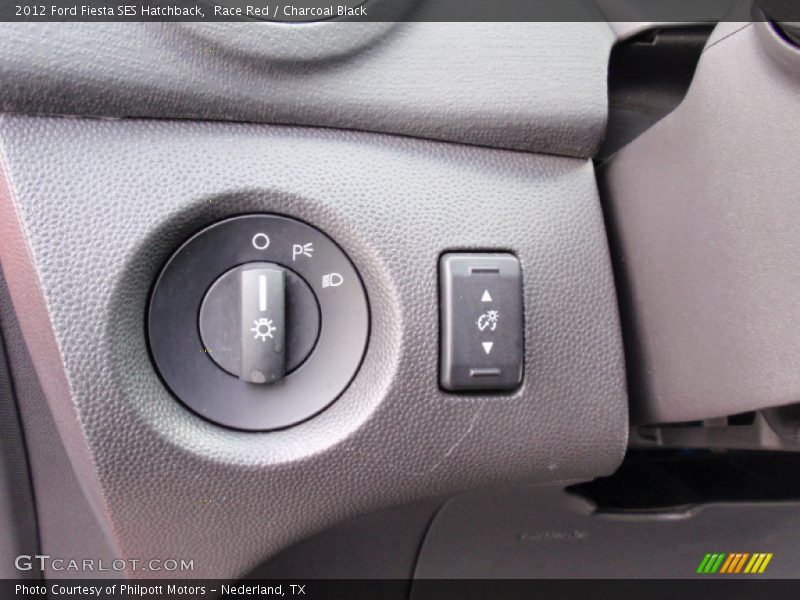 Race Red / Charcoal Black 2012 Ford Fiesta SES Hatchback