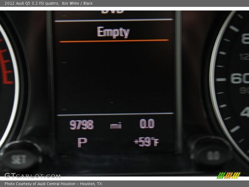 Ibis White / Black 2012 Audi Q5 3.2 FSI quattro