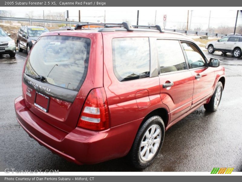 Cayenne Red Pearl / Beige 2005 Subaru Forester 2.5 XS