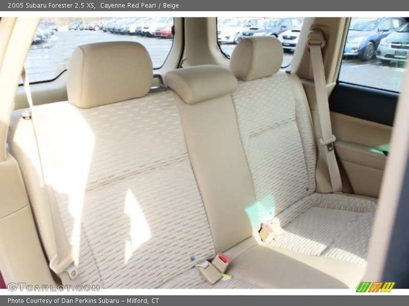 Cayenne Red Pearl / Beige 2005 Subaru Forester 2.5 XS