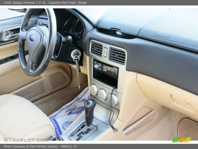 Cayenne Red Pearl / Beige 2005 Subaru Forester 2.5 XS