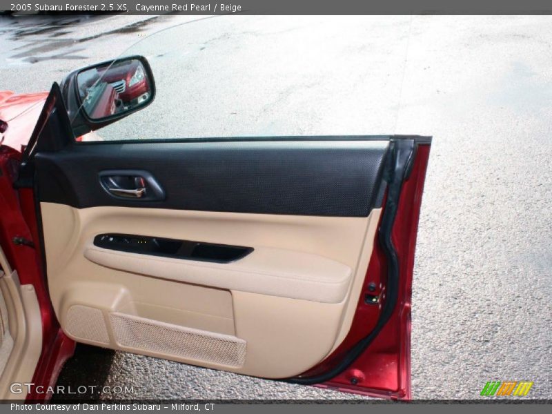 Cayenne Red Pearl / Beige 2005 Subaru Forester 2.5 XS