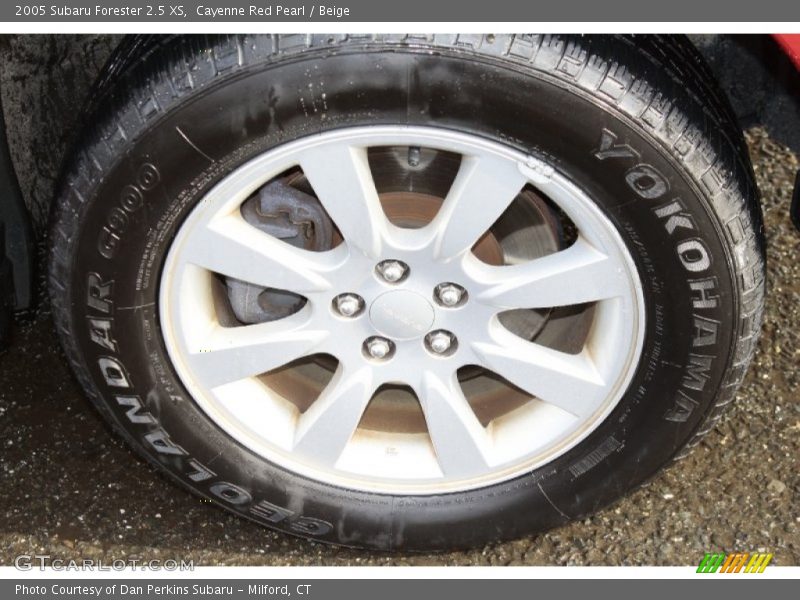Cayenne Red Pearl / Beige 2005 Subaru Forester 2.5 XS