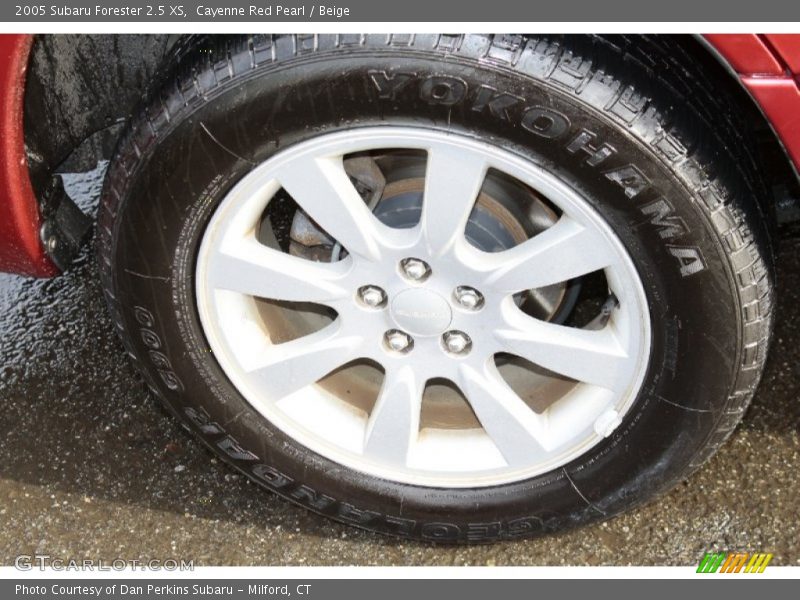 Cayenne Red Pearl / Beige 2005 Subaru Forester 2.5 XS