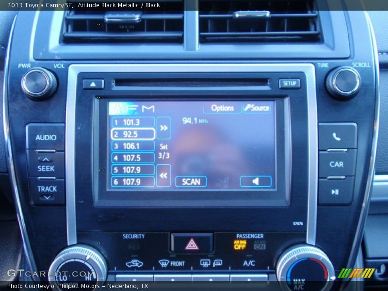 Attitude Black Metallic / Black 2013 Toyota Camry SE