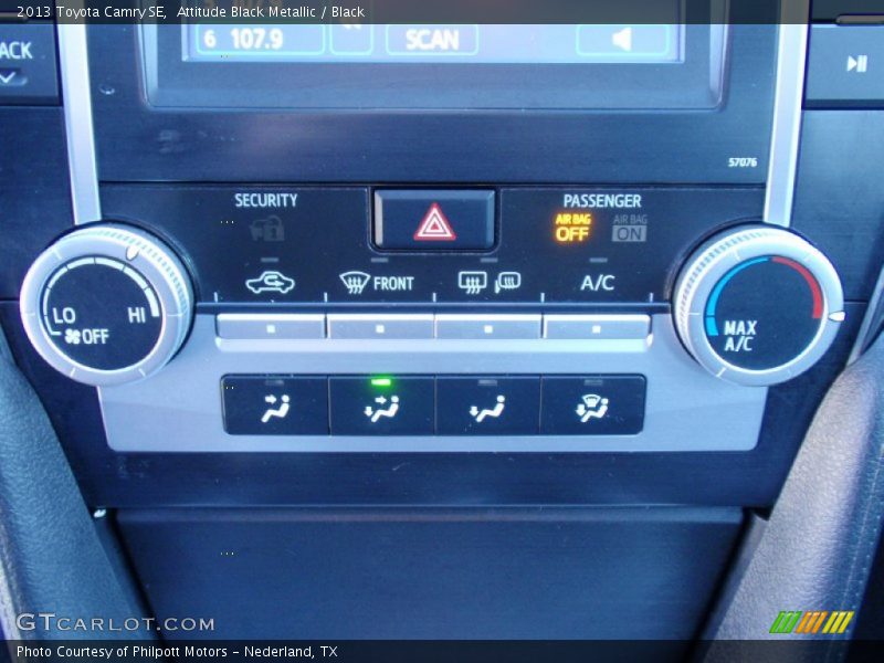 Attitude Black Metallic / Black 2013 Toyota Camry SE