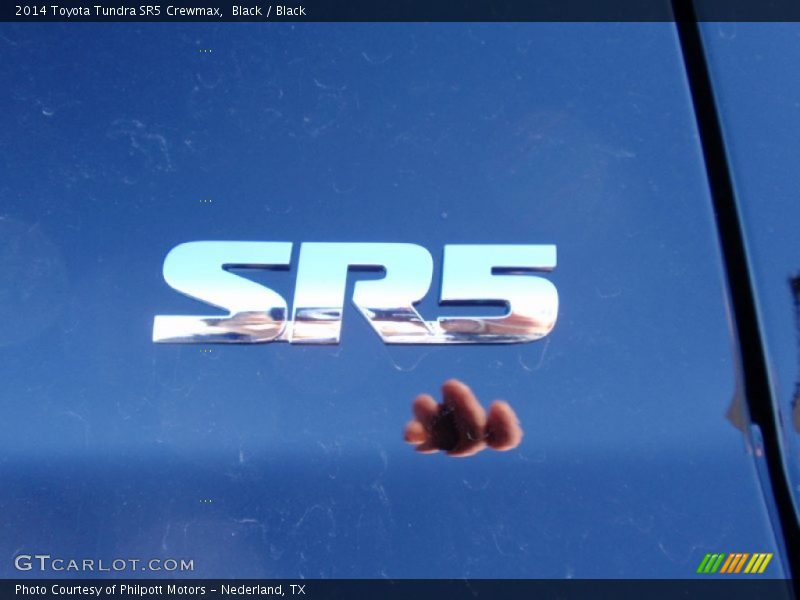 Black / Black 2014 Toyota Tundra SR5 Crewmax