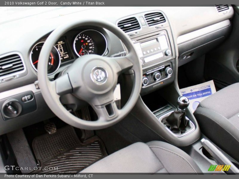 Candy White / Titan Black 2010 Volkswagen Golf 2 Door