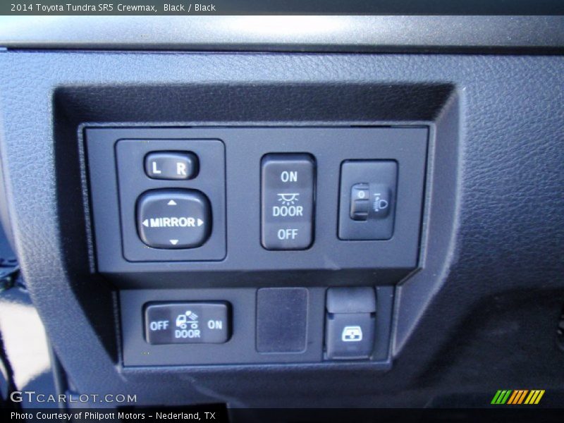 Black / Black 2014 Toyota Tundra SR5 Crewmax
