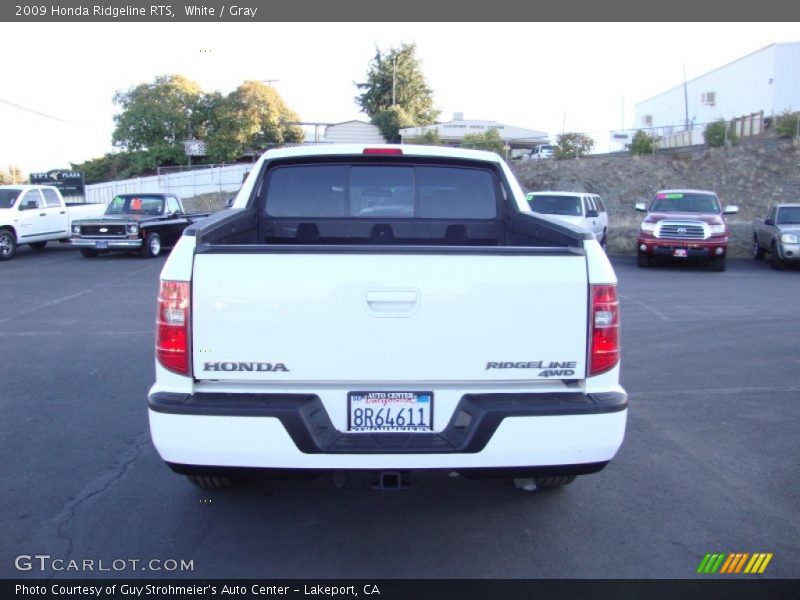 White / Gray 2009 Honda Ridgeline RTS