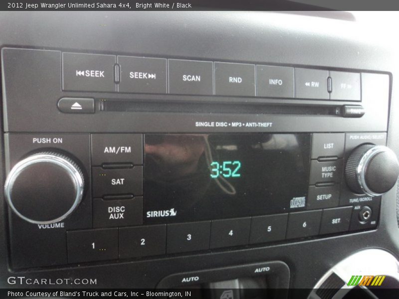 Bright White / Black 2012 Jeep Wrangler Unlimited Sahara 4x4