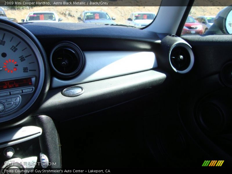 Astro Black Metallic / Black/Grey 2009 Mini Cooper Hardtop