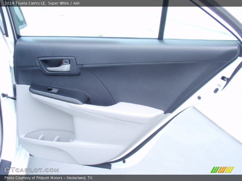 Super White / Ash 2014 Toyota Camry LE