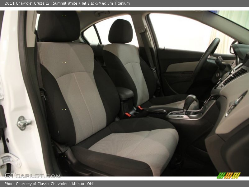 Summit White / Jet Black/Medium Titanium 2011 Chevrolet Cruze LS