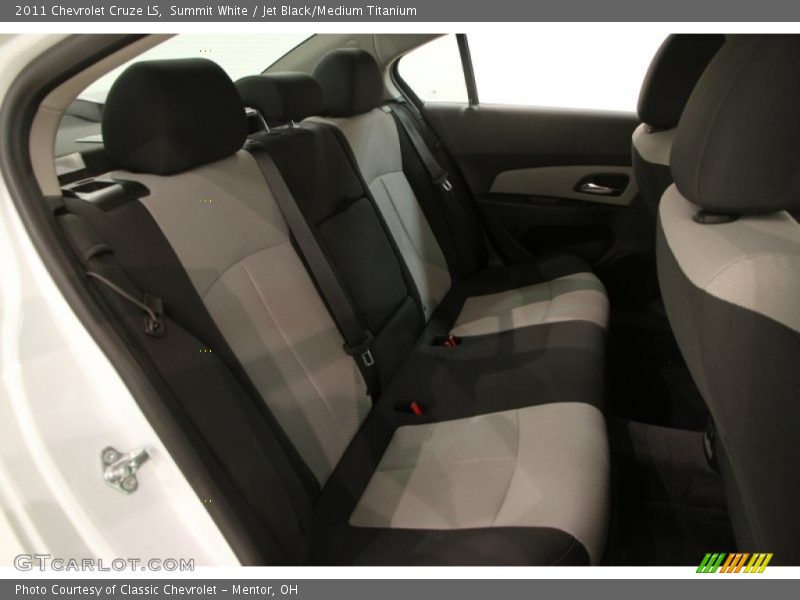 Summit White / Jet Black/Medium Titanium 2011 Chevrolet Cruze LS