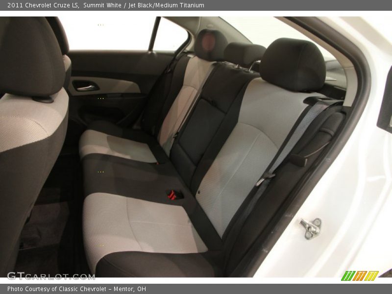 Summit White / Jet Black/Medium Titanium 2011 Chevrolet Cruze LS