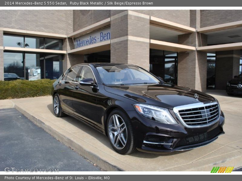 Front 3/4 View of 2014 S 550 Sedan