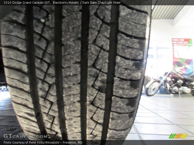 Blackberry Metallic / Dark Slate Gray/Light Shale 2010 Dodge Grand Caravan SXT