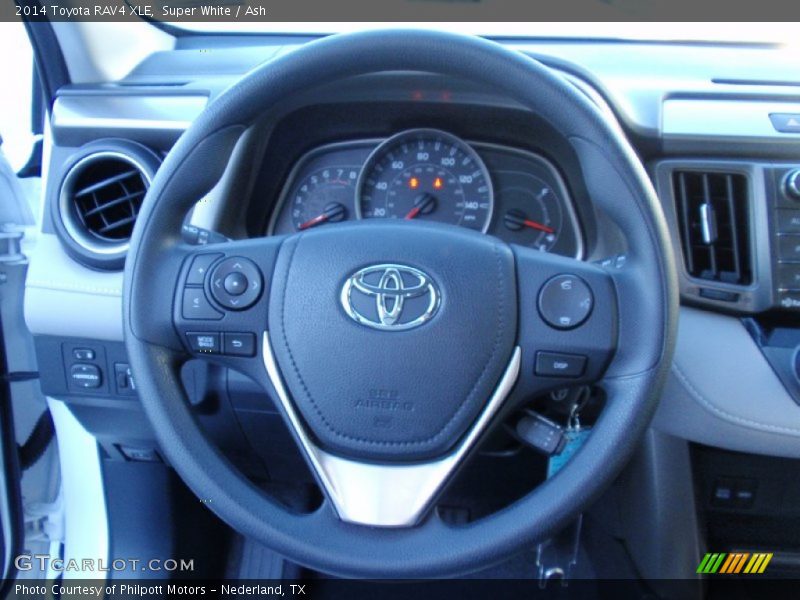 Super White / Ash 2014 Toyota RAV4 XLE