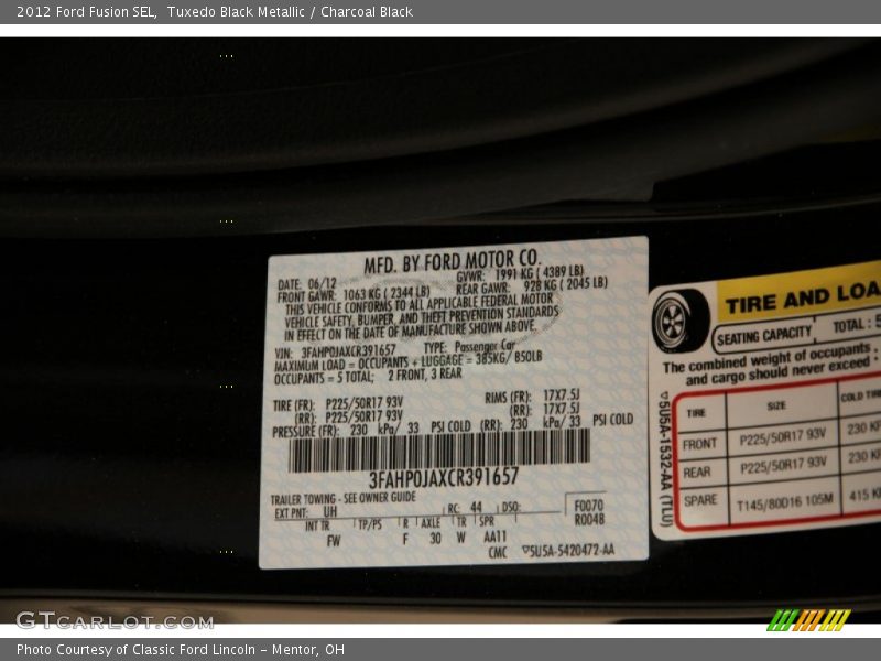 Tuxedo Black Metallic / Charcoal Black 2012 Ford Fusion SEL