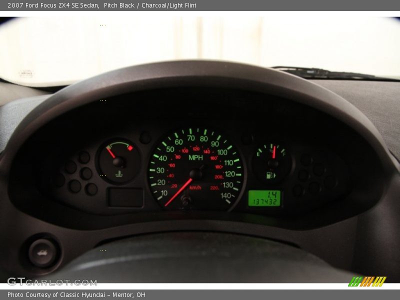 Pitch Black / Charcoal/Light Flint 2007 Ford Focus ZX4 SE Sedan