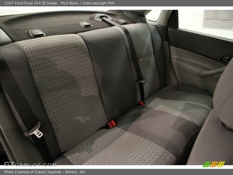 Pitch Black / Charcoal/Light Flint 2007 Ford Focus ZX4 SE Sedan