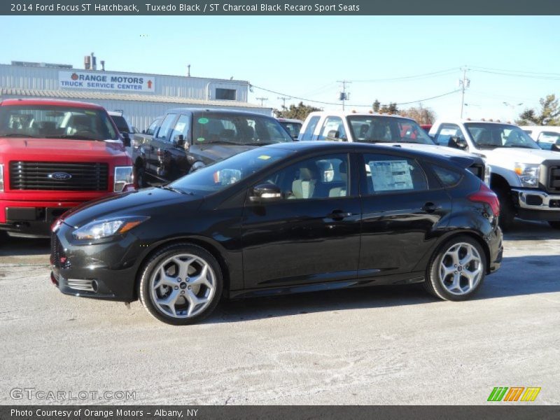 Tuxedo Black / ST Charcoal Black Recaro Sport Seats 2014 Ford Focus ST Hatchback