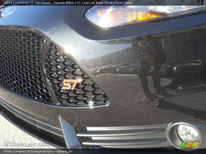 Tuxedo Black / ST Charcoal Black Recaro Sport Seats 2014 Ford Focus ST Hatchback